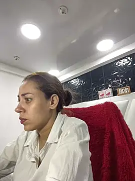 Snapshot of AnnbellaRosse chatting on 02/11/25, 03:29 AnnbellaRosse online show from 02/11/25, 03:29
