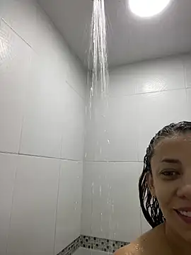 Snapshot of AnnbellaRosse chatting on 03/20/25, 02:32 AnnbellaRosse online show from 03/20/25, 02:32