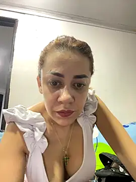 Snapshot of AnnbellaRosse chatting on 09/10/25, 11:27 AnnbellaRosse online show from 09/10/25, 11:27