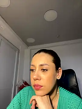 Snapshot of AnnbellaRosse chatting on 10/06/25, 07:55 AnnbellaRosse online show from 10/06/25, 07:55