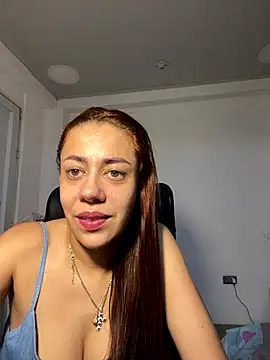 Snapshot of AnnbellaRosse chatting on 10/27/25, 12:53 AnnbellaRosse online show from 10/27/25, 12:53