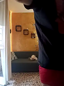 Fragolina73- online show from 04/13/26, 03:39