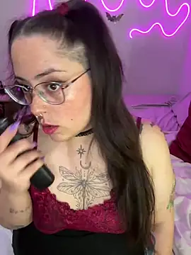 Mizztikaa online show from 12/30/24, 02:42