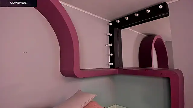 morganlake  online show from 11/27/25, 03:52