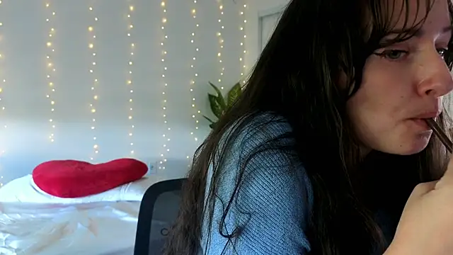 Sapphir3xoxo online show from 11/17/25, 06:46