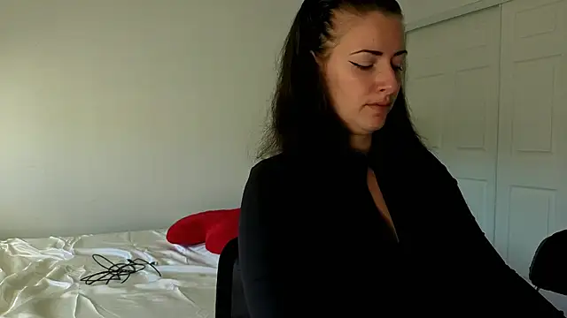 Sapphir3xoxo online show from 11/19/25, 01:55