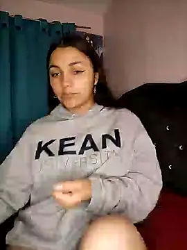 Nahiara velez online show from 02/12/25, 11:51