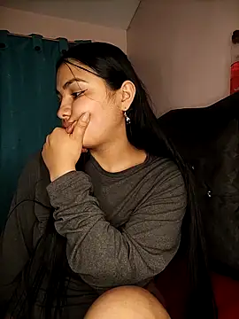 Nahiara velez online show from 02/26/25, 11:26