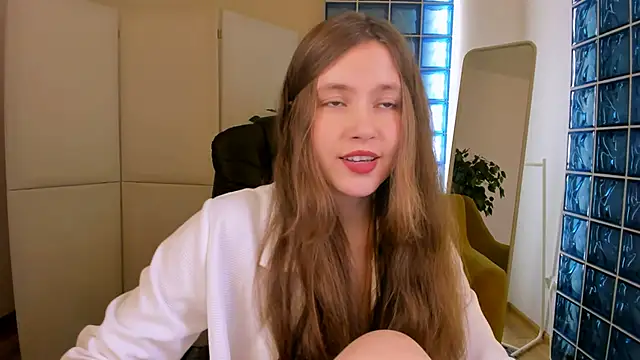 MaryannSoftt online show from 10/14/25, 03:46