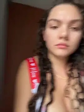 Snapshot of eva_y_marcelo chatting on 04/20/26, 11:13 eva y marcelo online show from 04/20/26, 11:13