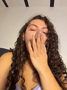 Snapshot of eva_y_marcelo chatting on 04/24/26, 11:34 eva y marcelo online show from 04/24/26, 11:34