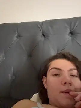 Snapshot of eva_y_marcelo chatting on 04/28/26, 11:26 eva y marcelo online show from 04/28/26, 11:26