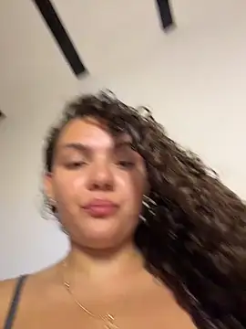 Snapshot of eva_y_marcelo chatting on 05/10/26, 11:37 eva y marcelo online show from 05/10/26, 11:37