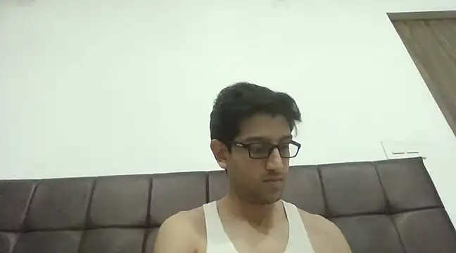 Snapshot of arjun_077 chatting on 12/17/24, 08:10 arjun 077 online show from 12/17/24, 08:10