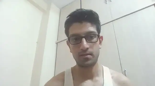 Snapshot of arjun_077 chatting on 03/17/25, 06:42 arjun 077 online show from 03/17/25, 06:42