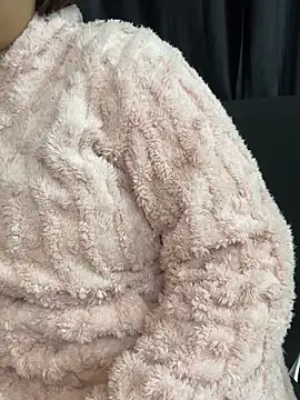 Snapshot of Diya_Chopra chatting on 12/01/25, 03:33 Diya Chopra online show from 12/01/25, 03:33