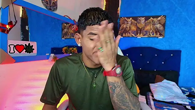 Snapshot of Damian_latinxxx chatting on 01/29/25, 02:51 Damian latinxxx online show from 01/29/25, 02:51