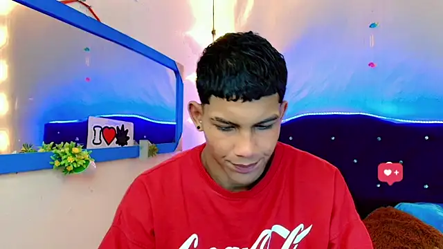 Snapshot of Damian_latinxxx chatting on 02/09/25, 05:29 Damian latinxxx online show from 02/09/25, 05:29