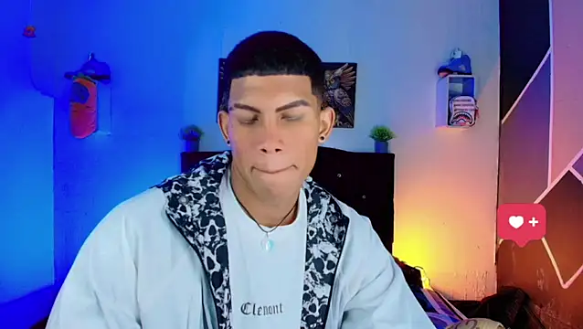 Snapshot of Damian_latinxxx chatting on 03/12/25, 06:07 Damian latinxxx online show from 03/12/25, 06:07