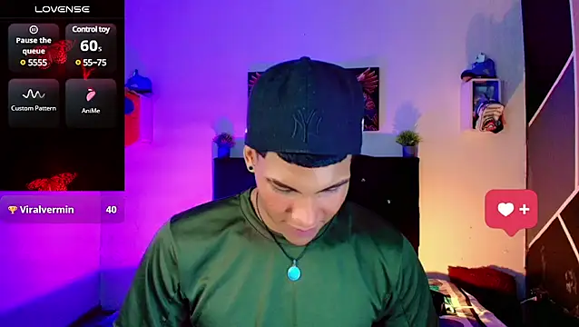 Snapshot of Damian_latinxxx chatting on 03/14/25, 05:59 Damian latinxxx online show from 03/14/25, 05:59