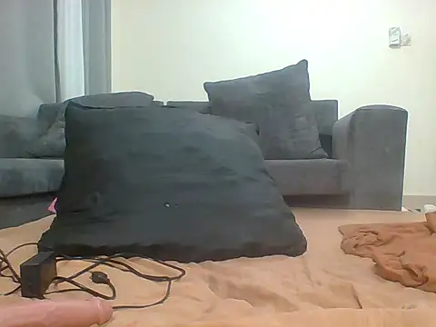 Snapshot of nasty_rasta chatting on 09/18/25, 01:40 nasty rasta online show from 09/18/25, 01:40