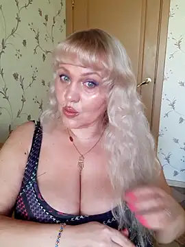 IsabellaBoni online show from 05/12/26, 06:43