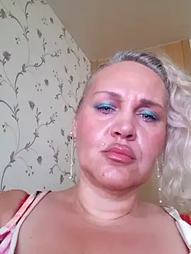 IsabellaBoni online show from 08/09/26, 07:24