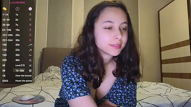 Snapshot of Agatha_Sade chatting on 03/11/25, 03:56 Agatha Sade online show from 03/11/25, 03:56