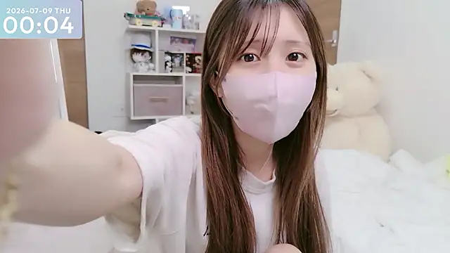 Snapshot of -SHINON- chatting on 07/08/26, 03:05 -SHINON- online show from 07/08/26, 03:05