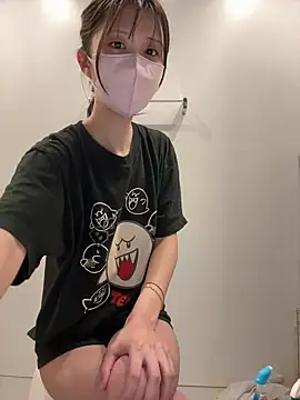 Snapshot of -SHINON- chatting on 07/18/26, 03:49 -SHINON- online show from 07/18/26, 03:49