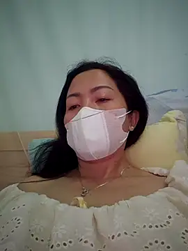 Snapshot of Baby-sexytits18 chatting on 10/28/25, 11:18 Baby-sexytits18 online show from 10/28/25, 11:18