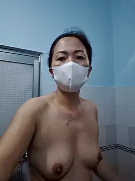 Snapshot of Baby-sexytits18 chatting on 11/05/25, 11:38 Baby-sexytits18 online show from 11/05/25, 11:38