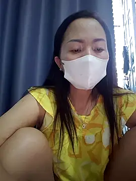 Snapshot of Baby-sexytits18 chatting on 11/25/25, 11:27 Baby-sexytits18 online show from 11/25/25, 11:27