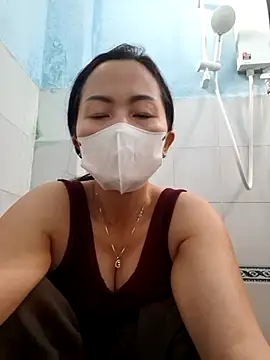 Snapshot of Baby-sexytits18 chatting on 12/04/25, 11:46 Baby-sexytits18 online show from 12/04/25, 11:46