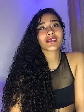 Snapshot of jaderossxx chatting on 12/03/24, 12:13 jaderossxx online show from 12/03/24, 12:13