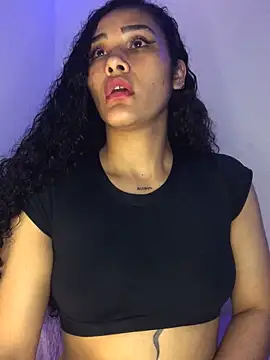 Snapshot of jaderossxx chatting on 12/22/24, 03:11 jaderossxx online show from 12/22/24, 03:11