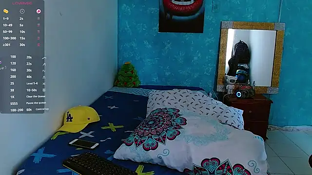 Snapshot of bray_hotboy777 chatting on 12/11/24, 04:09 bray hotboy777 online show from 12/11/24, 04:09