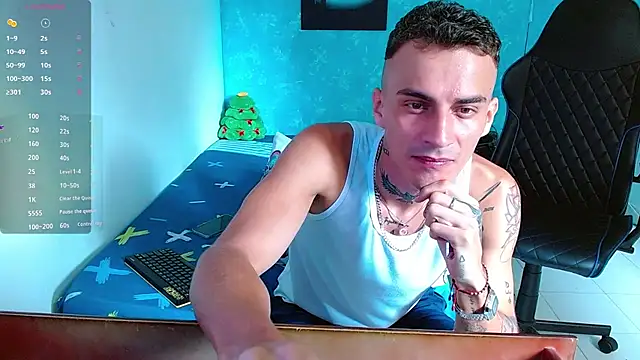 Snapshot of bray_hotboy777 chatting on 12/13/24, 04:38 bray hotboy777 online show from 12/13/24, 04:38