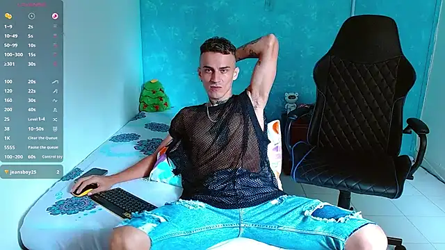 Snapshot of bray_hotboy777 chatting on 01/02/25, 04:46 bray hotboy777 online show from 01/02/25, 04:46