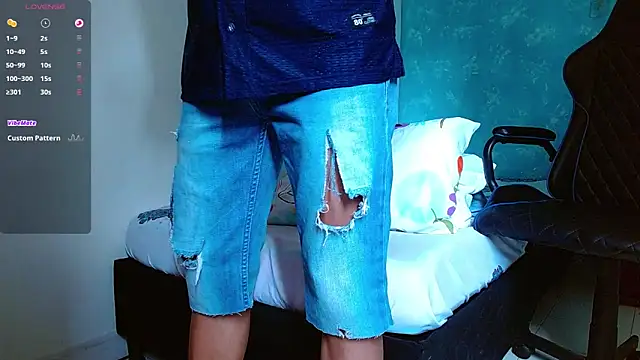 Snapshot of bray_hotboy777 chatting on 01/05/25, 05:51 bray hotboy777 online show from 01/05/25, 05:51