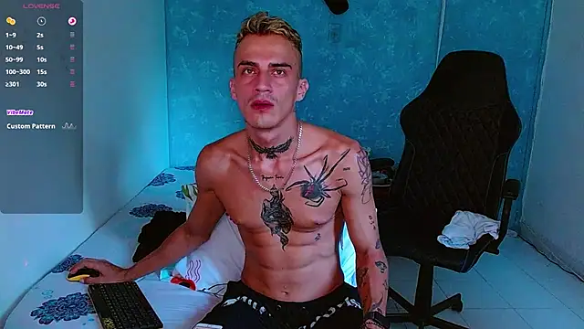 Snapshot of bray_hotboy777 chatting on 01/09/25, 10:52 bray hotboy777 online show from 01/09/25, 10:52