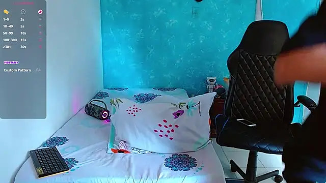 Snapshot of bray_hotboy777 chatting on 01/12/25, 02:41 bray hotboy777 online show from 01/12/25, 02:41