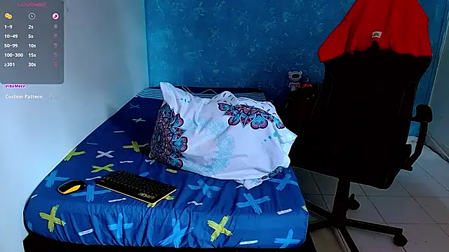 Snapshot of bray_hotboy777 chatting on 01/17/25, 02:18 bray hotboy777 online show from 01/17/25, 02:18