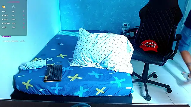 Snapshot of bray_hotboy777 chatting on 02/27/25, 03:59 bray hotboy777 online show from 02/27/25, 03:59