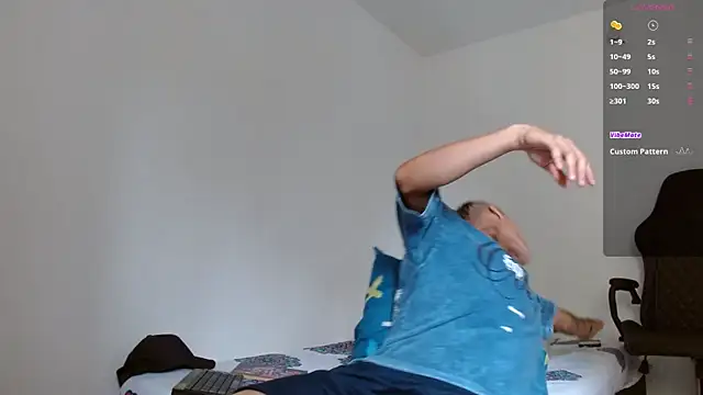 Snapshot of bray_hotboy777 chatting on 09/27/25, 03:06 bray hotboy777 online show from 09/27/25, 03:06