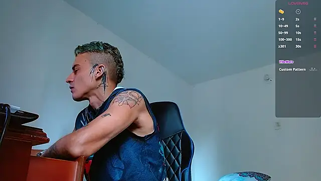 Snapshot of bray_hotboy777 chatting on 11/08/25, 03:12 bray hotboy777 online show from 11/08/25, 03:12