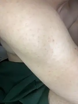 Snapshot of nickjason chatting on 11/10/25, 01:59 nickjason online show from 11/10/25, 01:59