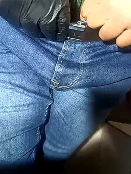 Snapshot of franko1987 chatting on 01/22/25, 09:57 franko1987 online show from 01/22/25, 09:57