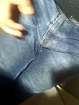 Snapshot of franko1987 chatting on 02/27/25, 01:49 franko1987 online show from 02/27/25, 01:49