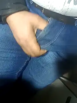 Snapshot of franko1987 chatting on 03/03/25, 05:31 franko1987 online show from 03/03/25, 05:31